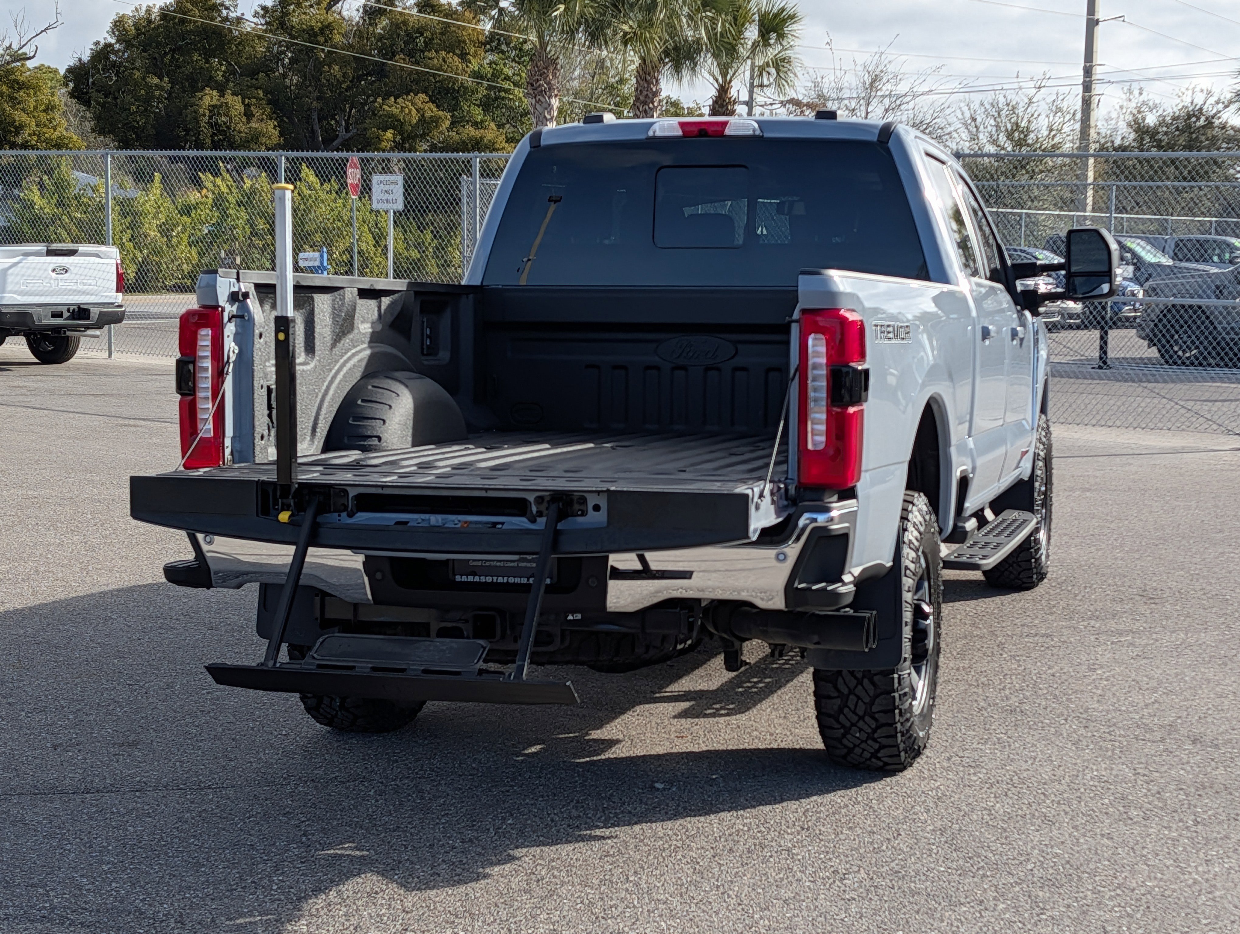 Certified 2024 Ford F350 Lariat w/ Lariat Ultimate Package image 13