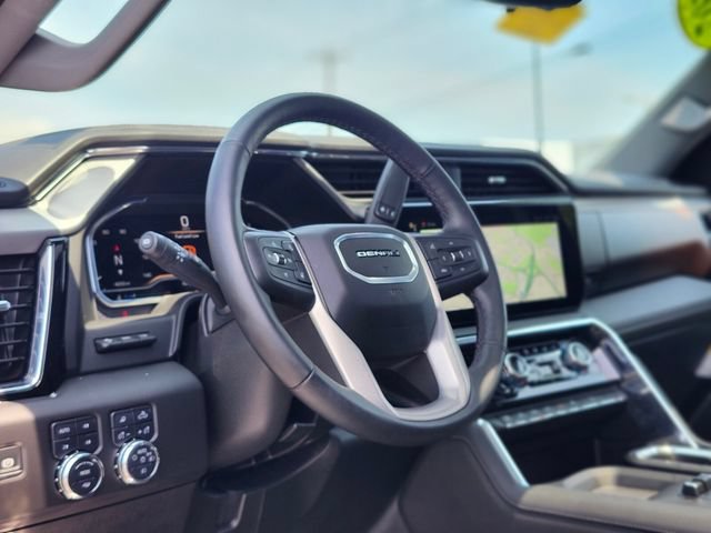 Used 2025 GMC Sierra 2500 Denali w/ Denali Reserve Package AWD/4WD image 19