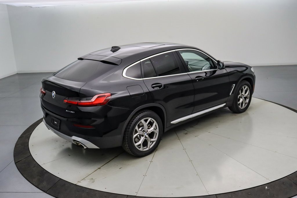 Used 2022 BMW X4 xDrive30i w/ Premium Package 2 image 5