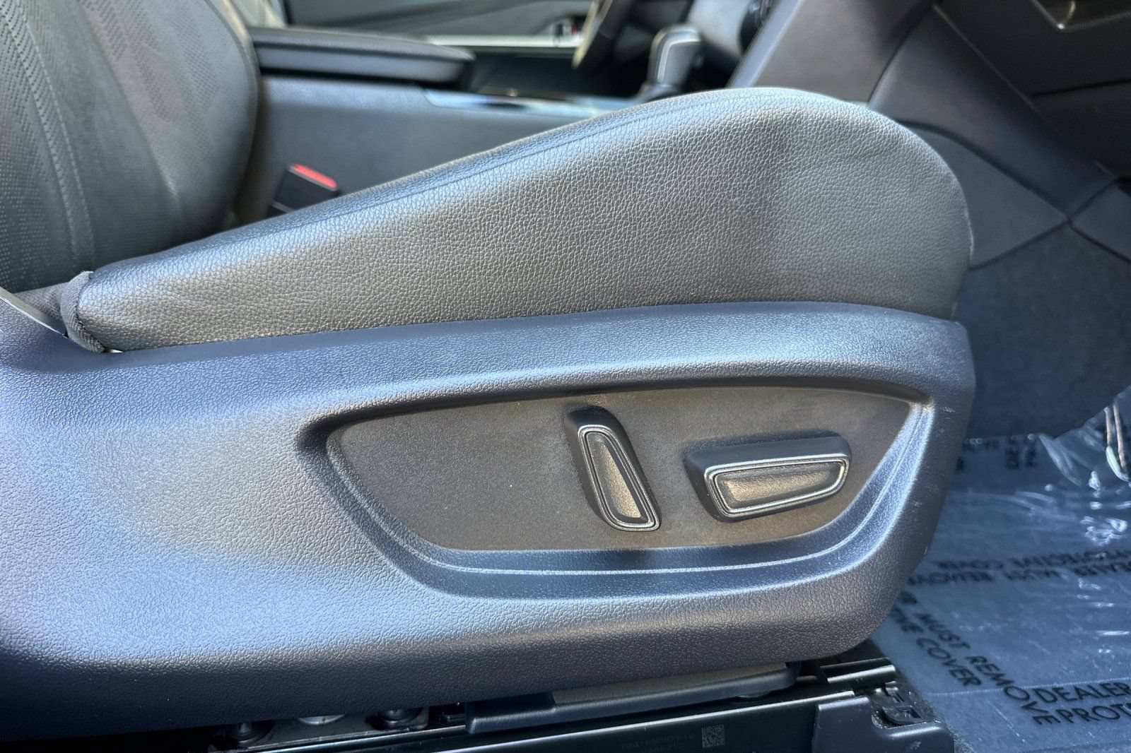 Used 2025 Toyota Camry XSE FWD image 22