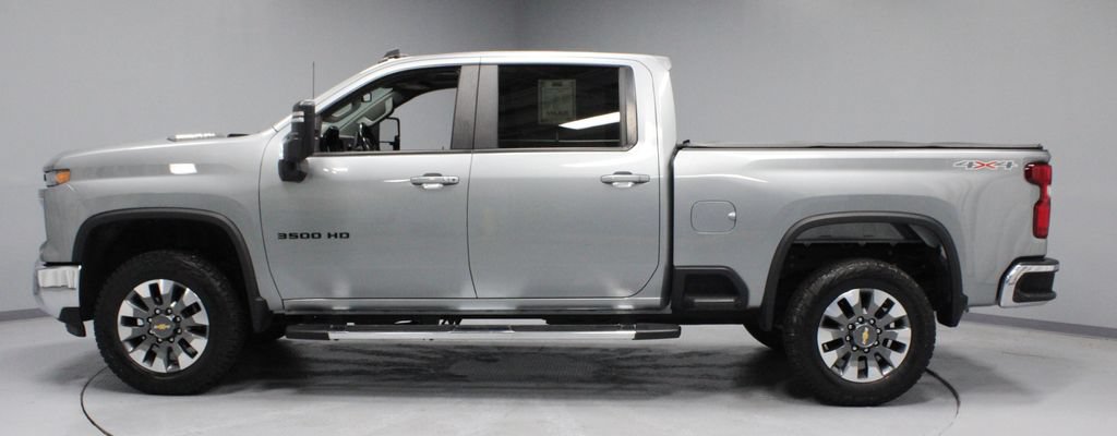 Used 2024 Chevrolet Silverado 3500 LT w/ All Star Edition AWD/4WD image 8