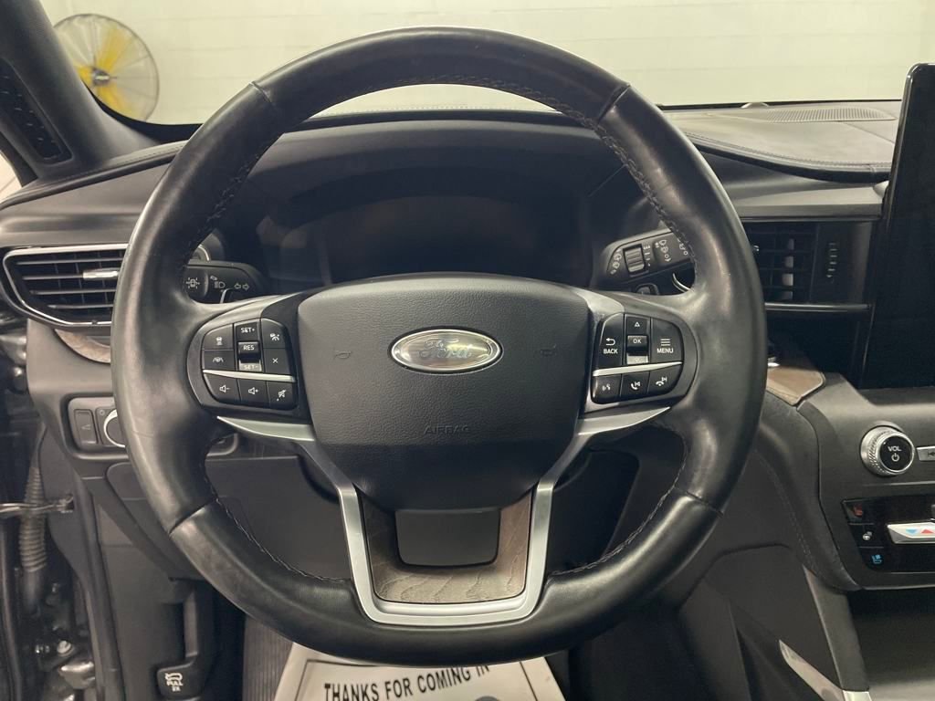 Certified 2020 Ford Explorer Platinum w/ Premium Technology Package AWD/4WD image 20