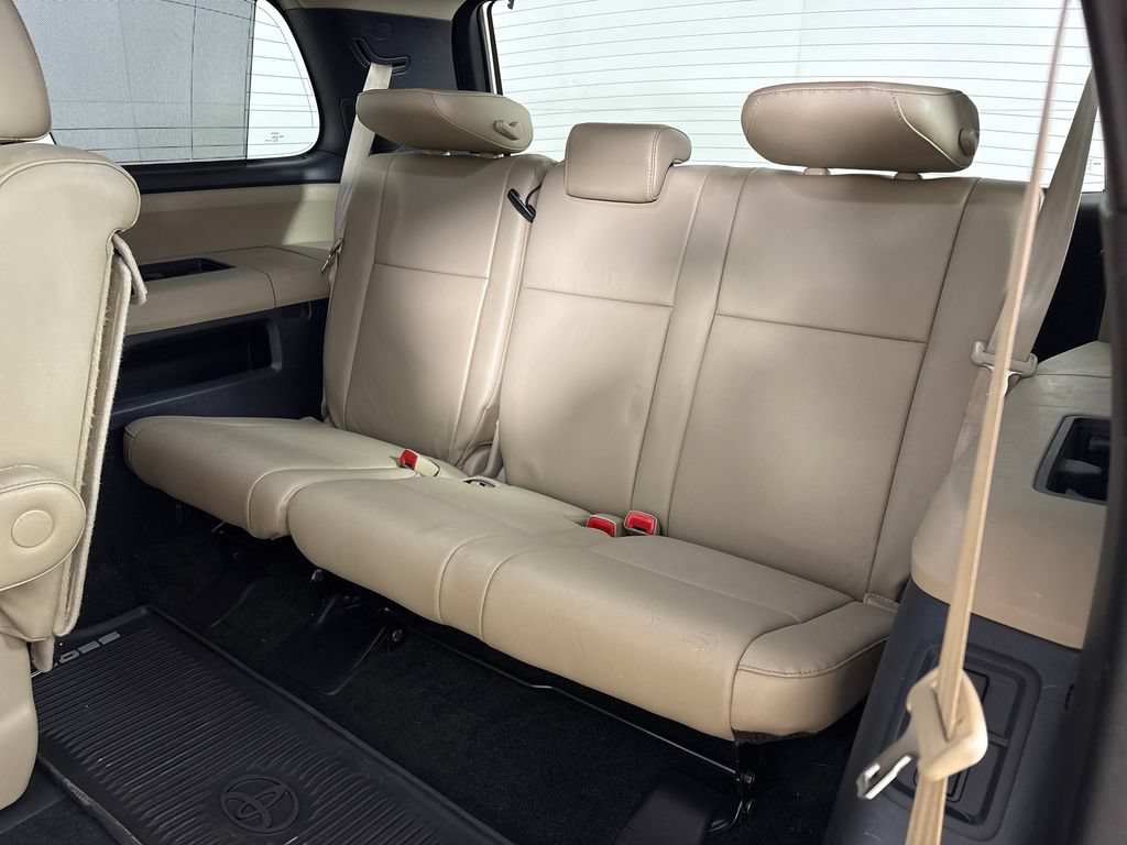 Used 2017 Toyota Sequoia Limited w/ Safety & Convenience Package AWD/4WD image 24