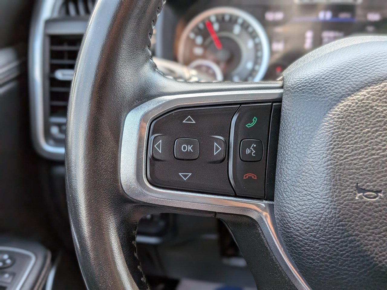 Used 2022 RAM 1500 Laramie AWD/4WD image 28
