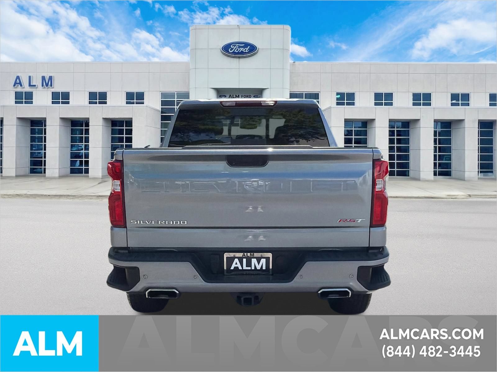 Used 2024 Chevrolet Silverado 1500 RST w/ Convenience Package II AWD/4WD image 6