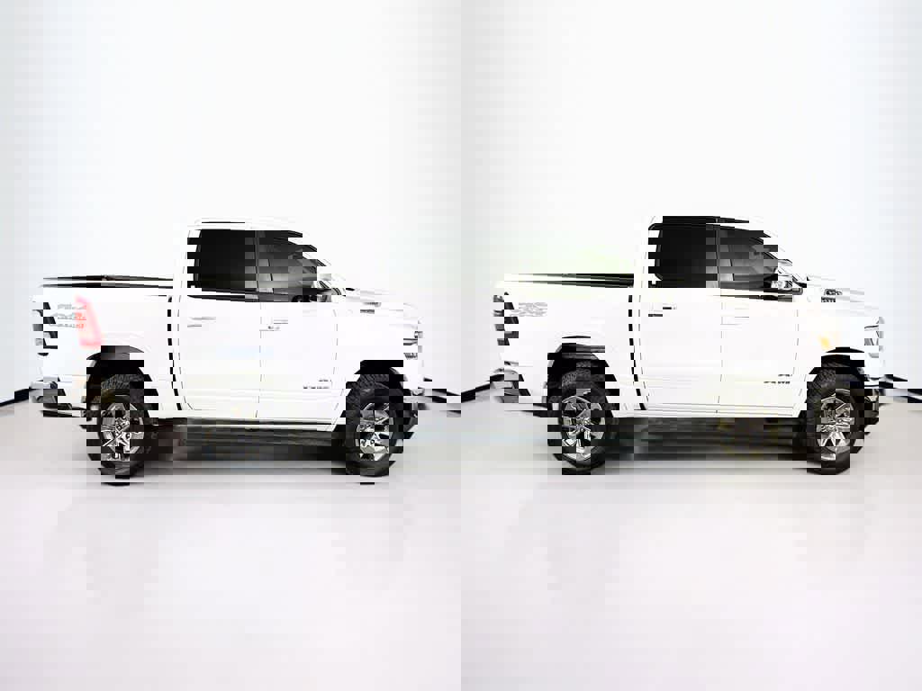 Used 2020 RAM 1500 Laramie w/ Off Road Group image 6