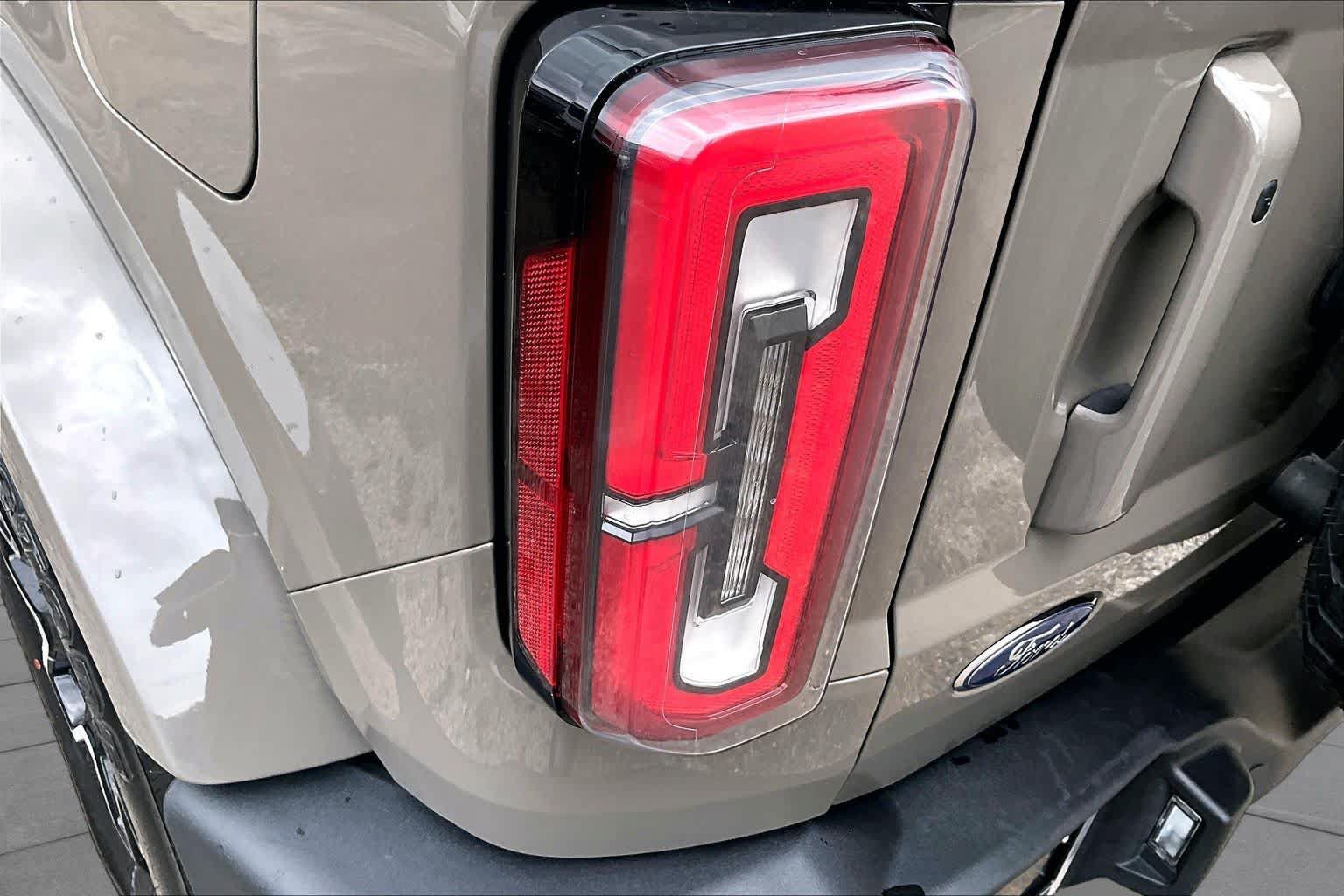 Certified 2025 Ford Bronco Outer Banks AWD/4WD image 28
