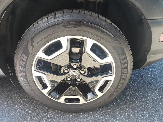 Certified 2021 Ford Bronco Sport Outer Banks w/ Outer Banks Package AWD/4WD image 40