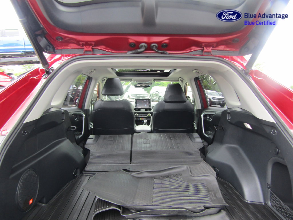 Used 2022 Toyota RAV4 Limited AWD/4WD image 16