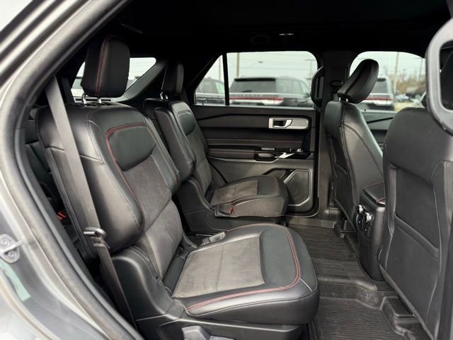 Certified 2024 Ford Explorer ST-Line w/ Class IV Trailer Tow Package image 23
