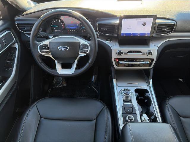 Certified 2022 Ford Explorer XLT w/ Equipment Group 202A image 33