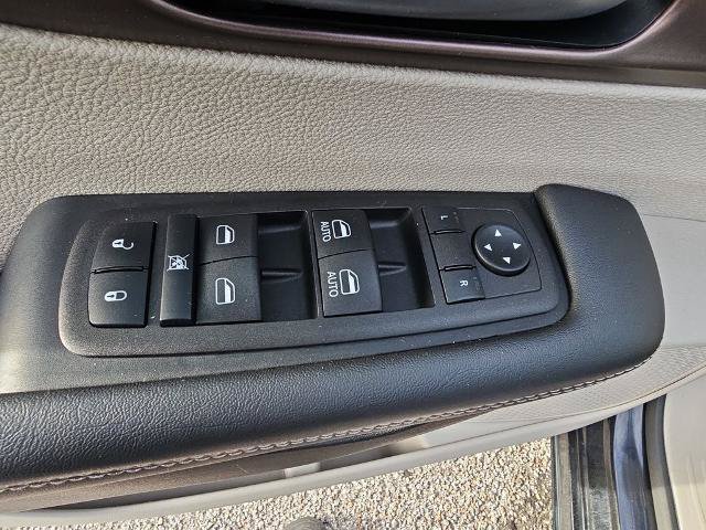 Used 2024 Chrysler Voyager LX FWD image 28