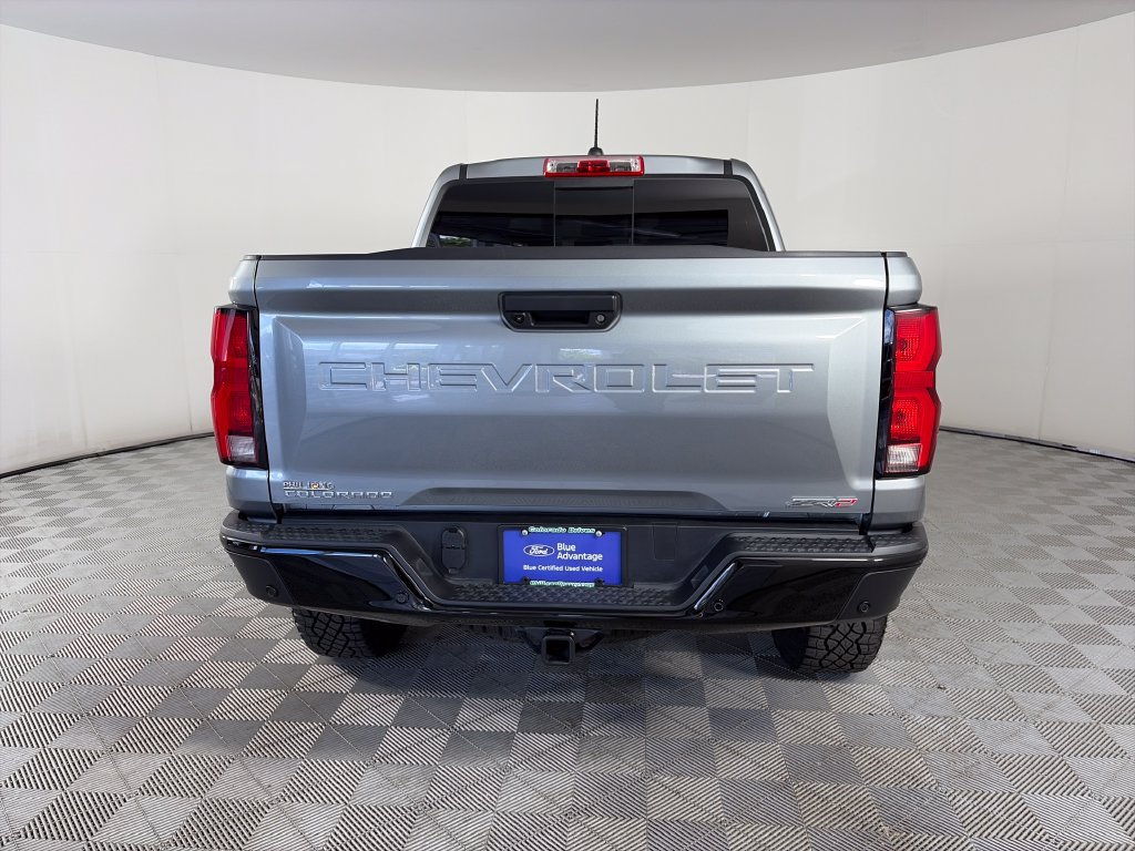 Used 2025 Chevrolet Colorado ZR2 w/ Technology Package AWD/4WD image 6