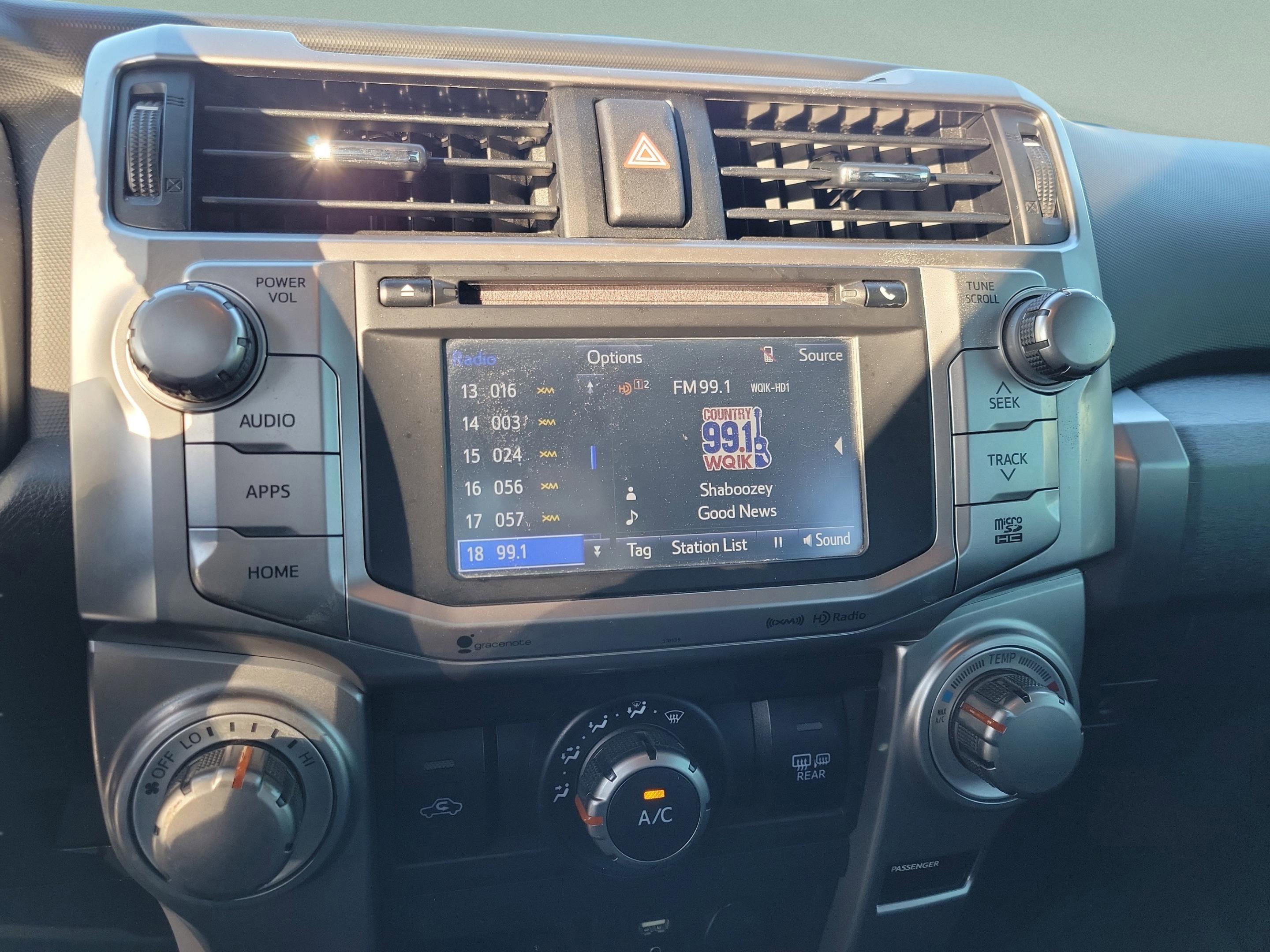 Used 2017 Toyota 4Runner SR5 Premium image 17