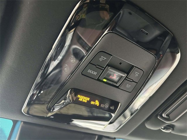 Used 2024 Toyota Venza Limited image 27