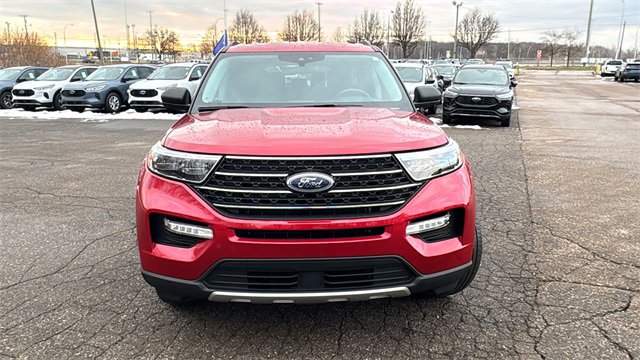Certified 2021 Ford Explorer XLT w/ Equipment Group 202A image 30
