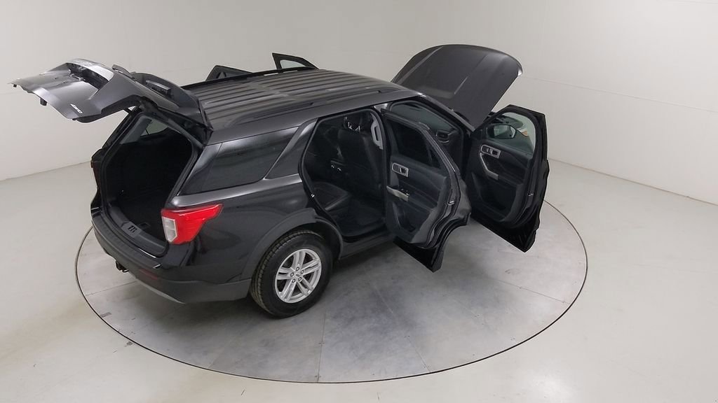 Certified 2022 Ford Explorer XLT w/ Equipment Group 202A image 50