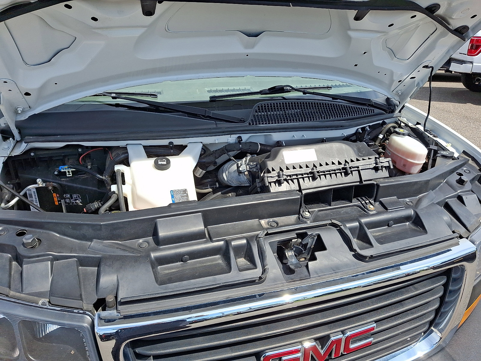 Used 2022 GMC Savana 2500 w/ Driver Convenience Package RWD image 30