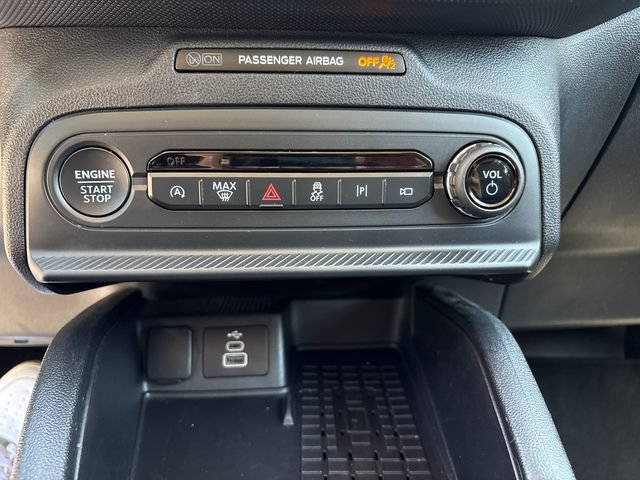 Certified 2025 Ford Bronco Sport Outer Banks w/ Outer Banks Tech Package+ AWD/4WD image 35