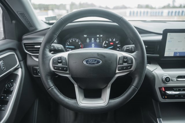 Certified 2024 Ford Explorer XLT w/ Equipment Group 202A image 29