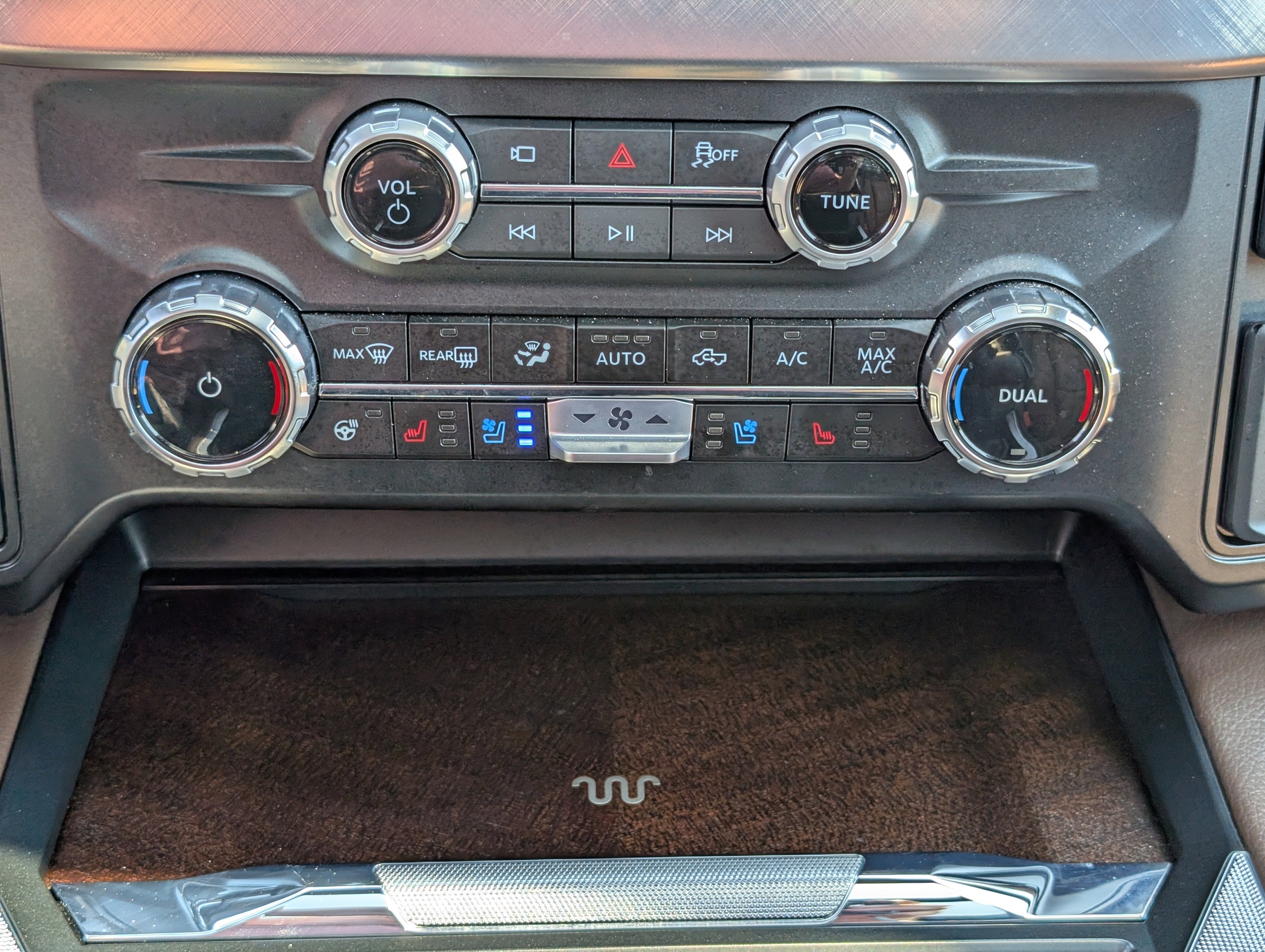 Certified 2025 Ford F250 King Ranch AWD/4WD image 27