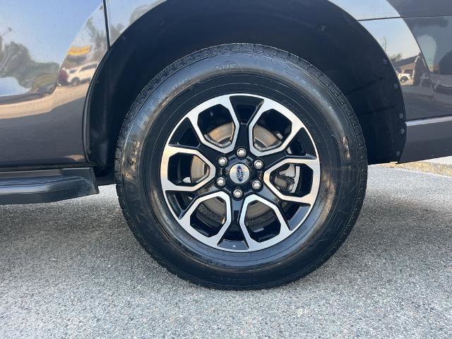 Certified 2024 Ford Expedition Max XLT image 11