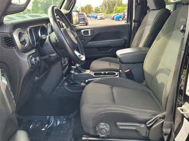 Used 2019 Jeep Wrangler Unlimited Sahara image 14