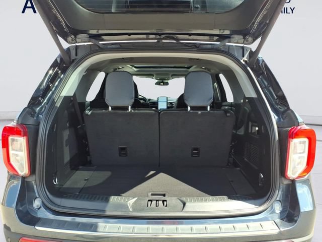 Certified 2023 Ford Explorer Limited w/ Hybrid Equipment Group 310A AWD/4WD image 8