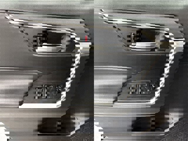 Used 2024 Toyota RAV4 XLE image 5