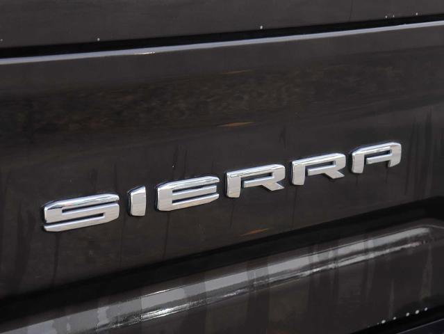 Used 2021 GMC Sierra 3500 AT4 w/ AT4 Premium Plus Package image 13