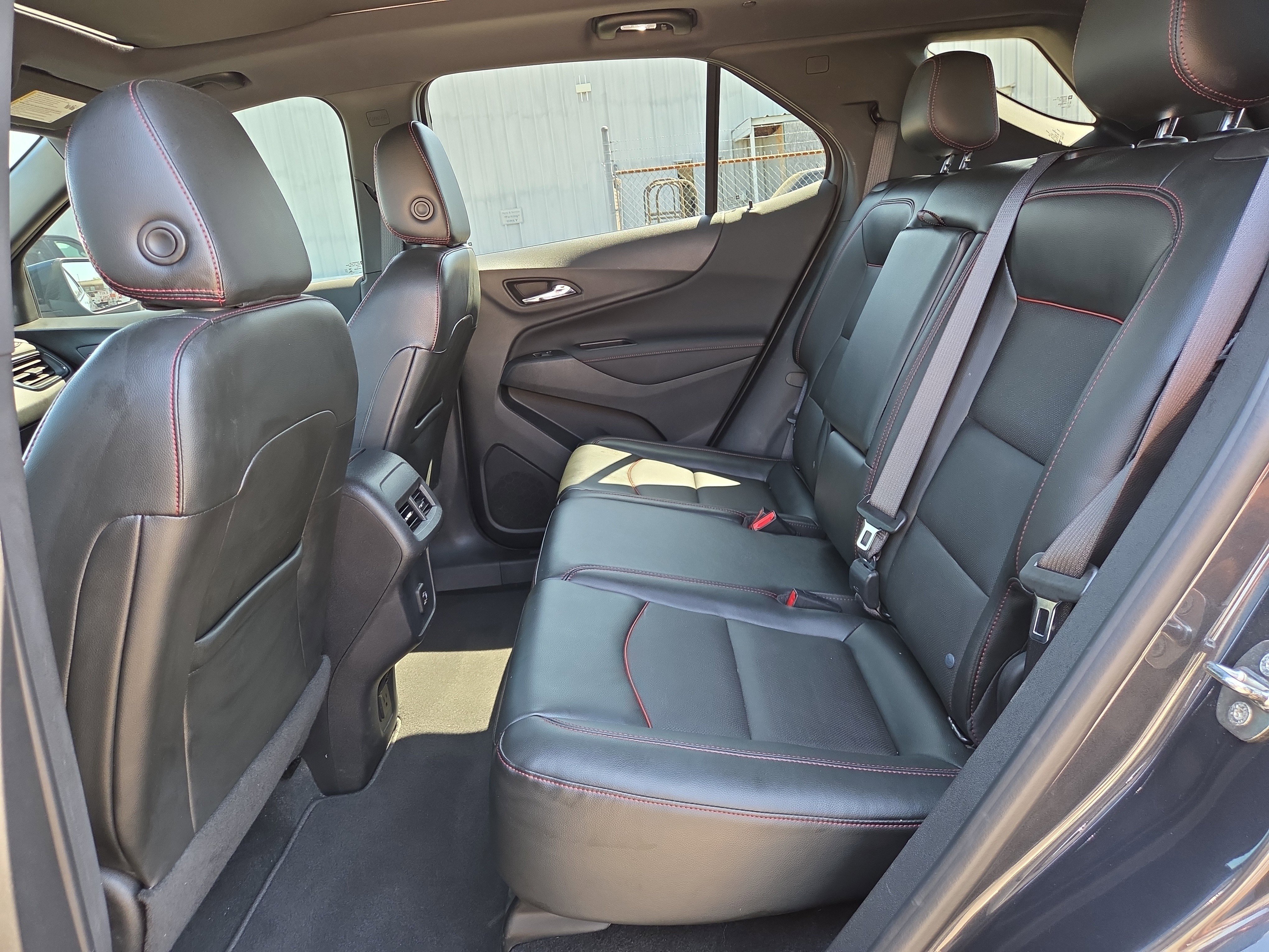 Used 2023 Chevrolet Equinox RS w/ RS Leather Package FWD image 11