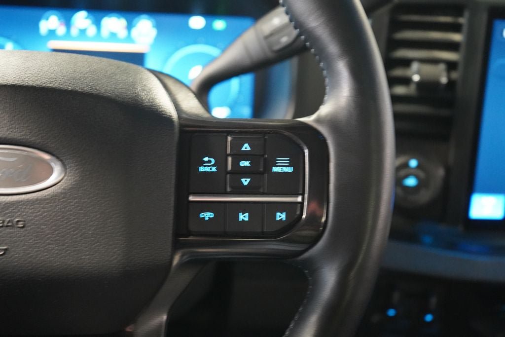 Certified 2025 Ford F250 Platinum AWD/4WD image 12
