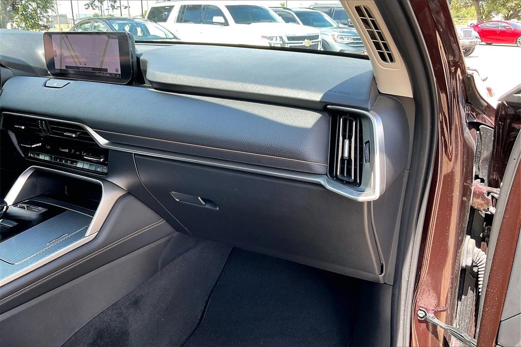 Used 2024 MAZDA CX-90 3.3 Turbo w/ Premium Package image 23