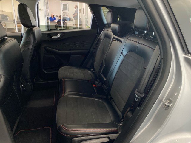 Certified 2022 Ford Escape SEL w/ SEL Stealth AWD Package image 11