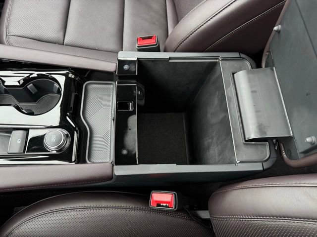 Certified 2025 Ford Explorer Platinum w/ Ultimate Package image 26