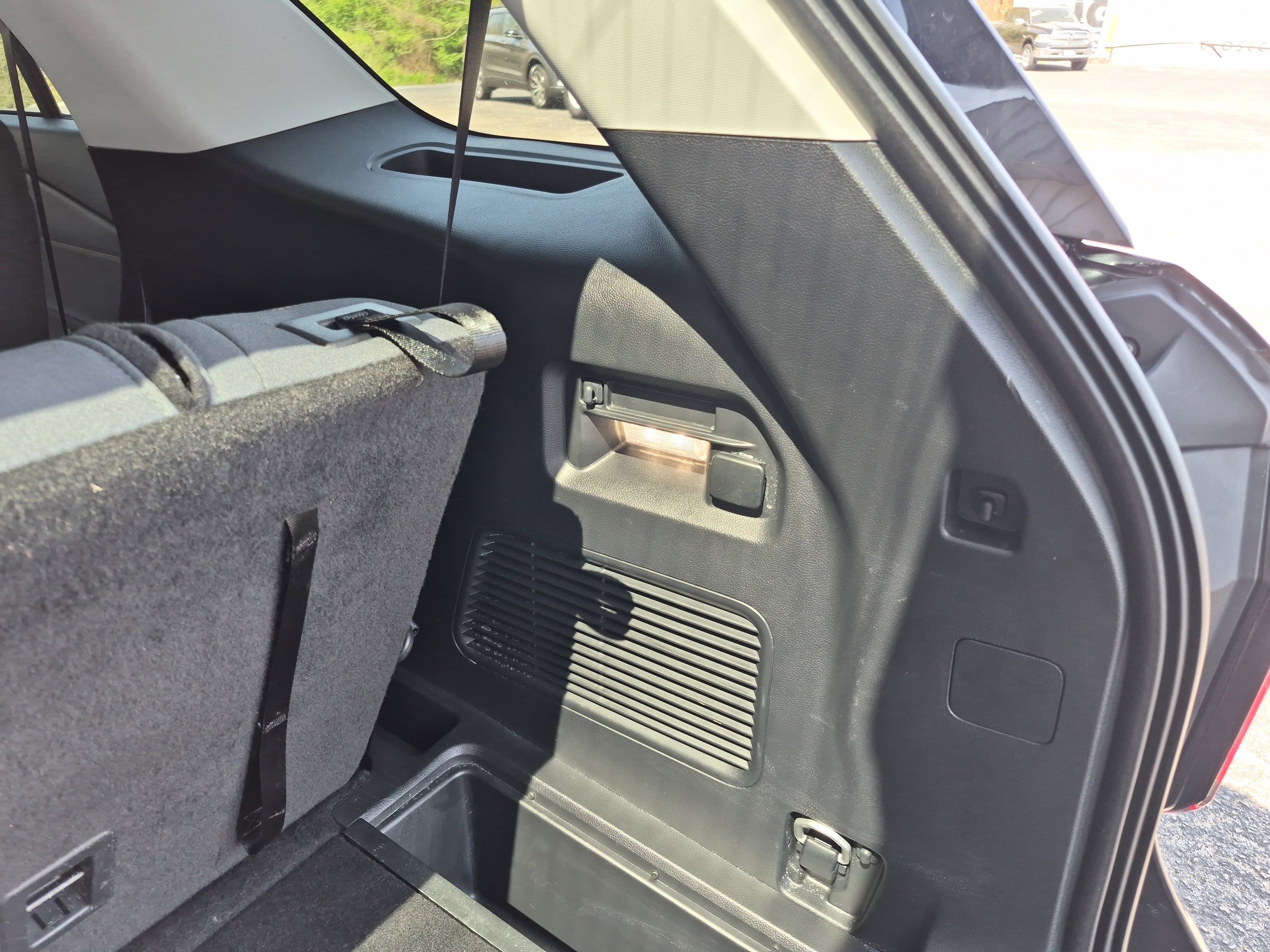 Certified 2025 Ford Explorer Active image 18