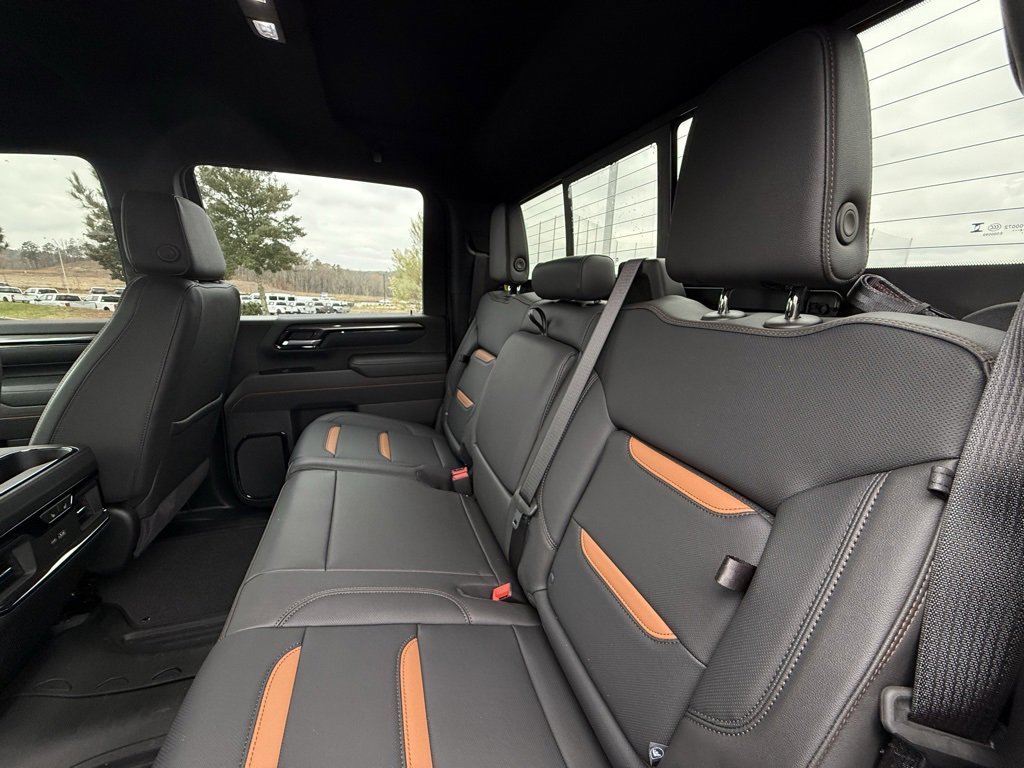 Used 2025 GMC Sierra 2500 AT4 w/ AT4 Preferred Package image 27