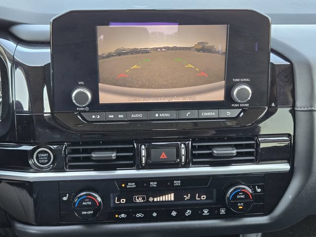 Used 2022 Nissan Pathfinder SV AWD/4WD image 17