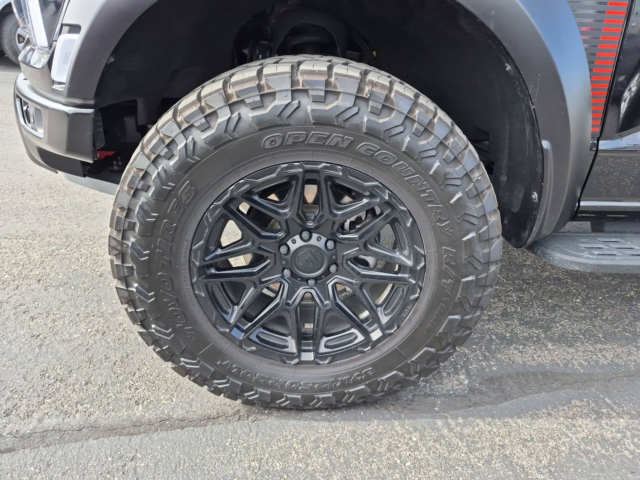 Certified 2026 Ford F150 Raptor w/ Equipment Group 803A Raptor R AWD/4WD image 13