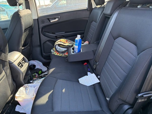 Certified 2018 Ford Edge SE image 4