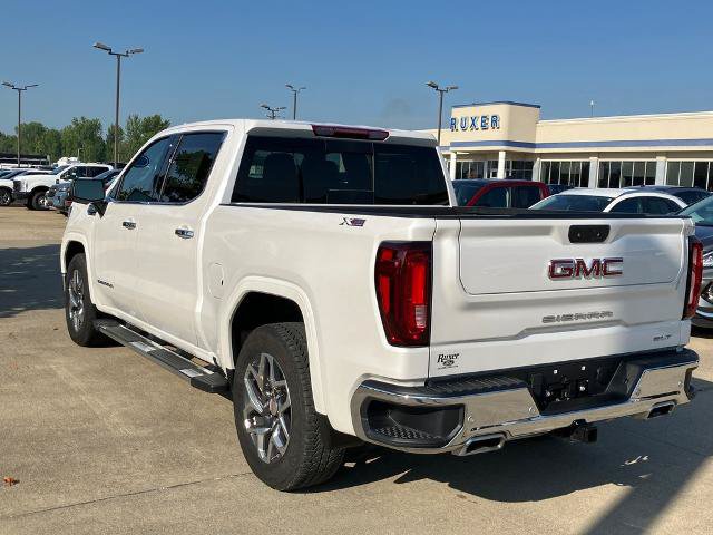 Used 2024 GMC Sierra 1500 SLT w/ SLT Premium Plus Package AWD/4WD image 4