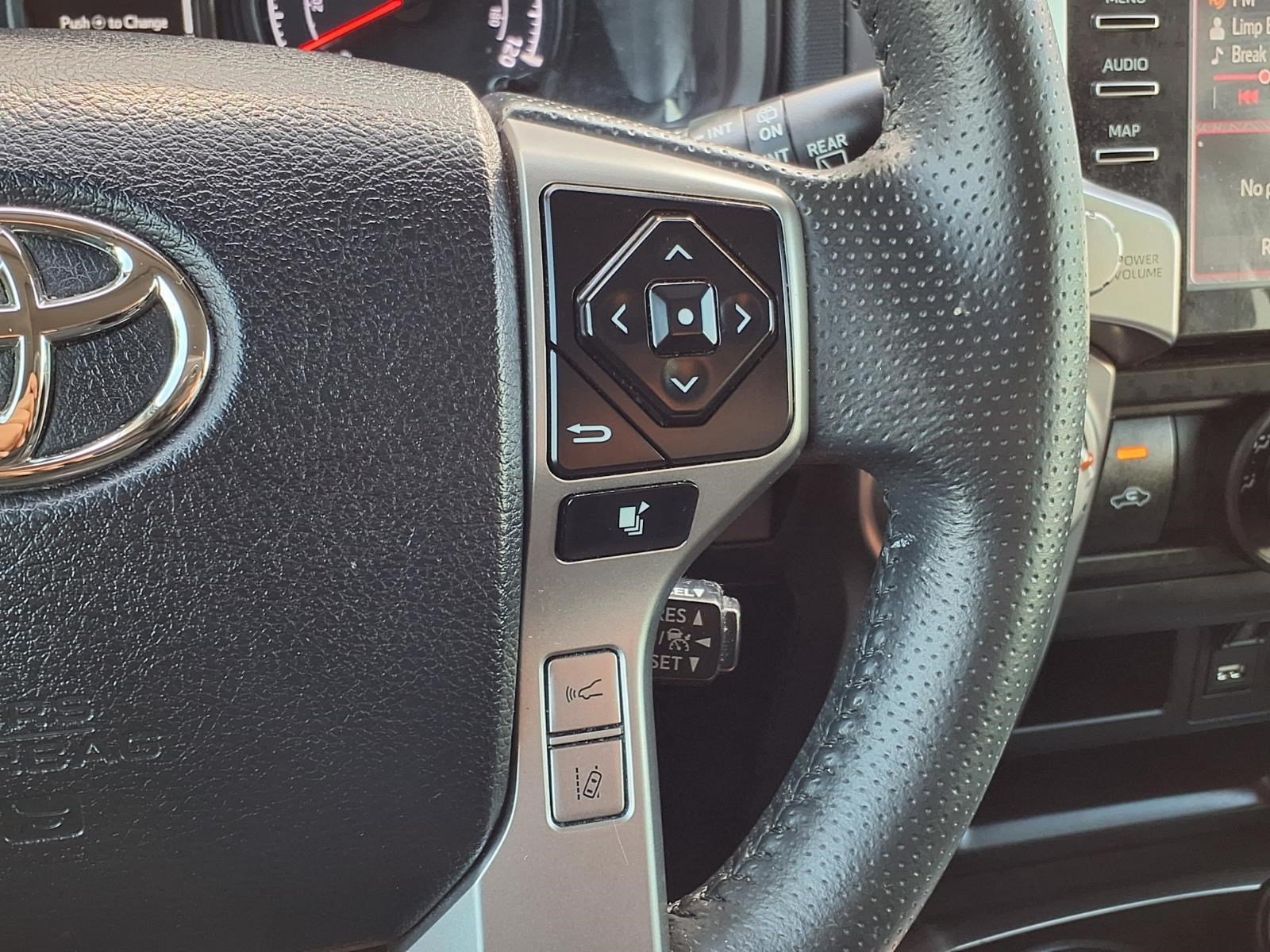 Used 2022 Toyota 4Runner SR5 Premium w/ Moonroof Package AWD/4WD image 25