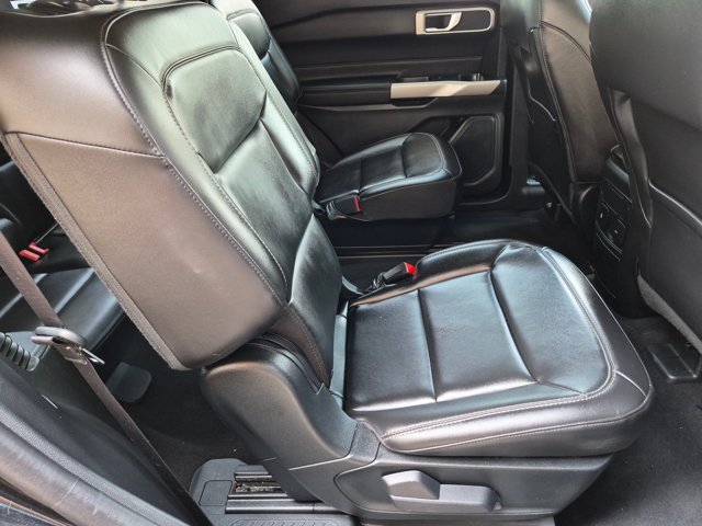 Certified 2023 Ford Explorer XLT w/ Equipment Group 202A AWD/4WD image 27