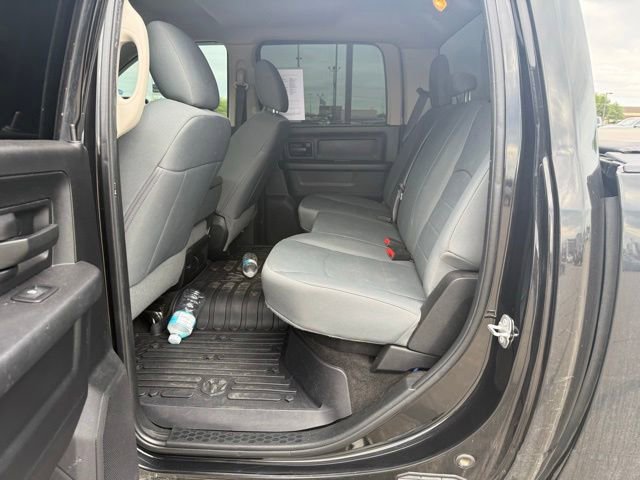 Used 2017 RAM 1500 Express w/ Black Ram 1500 Express Group AWD/4WD image 13
