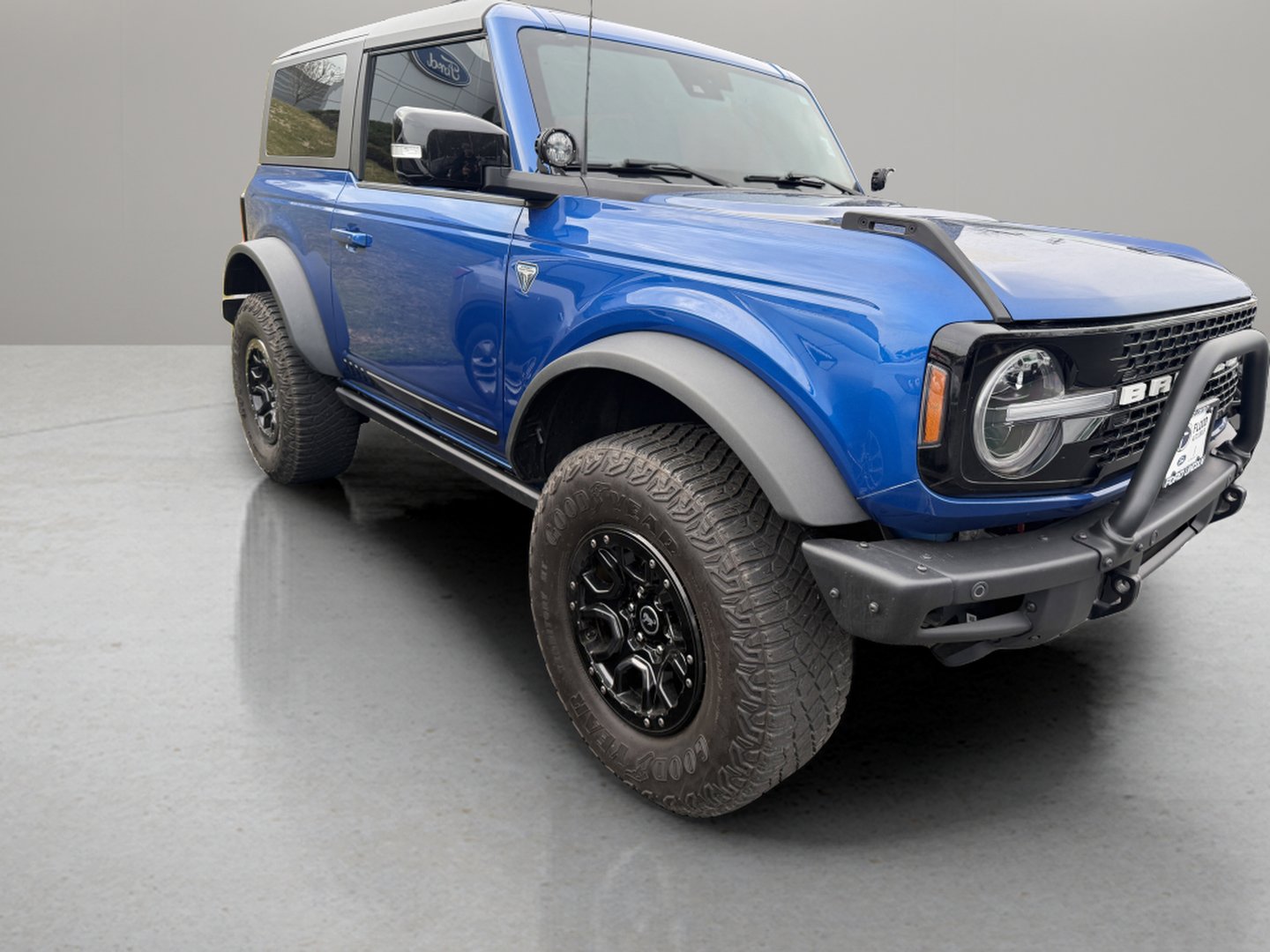 Certified 2021 Ford Bronco First Edition AWD/4WD image 2