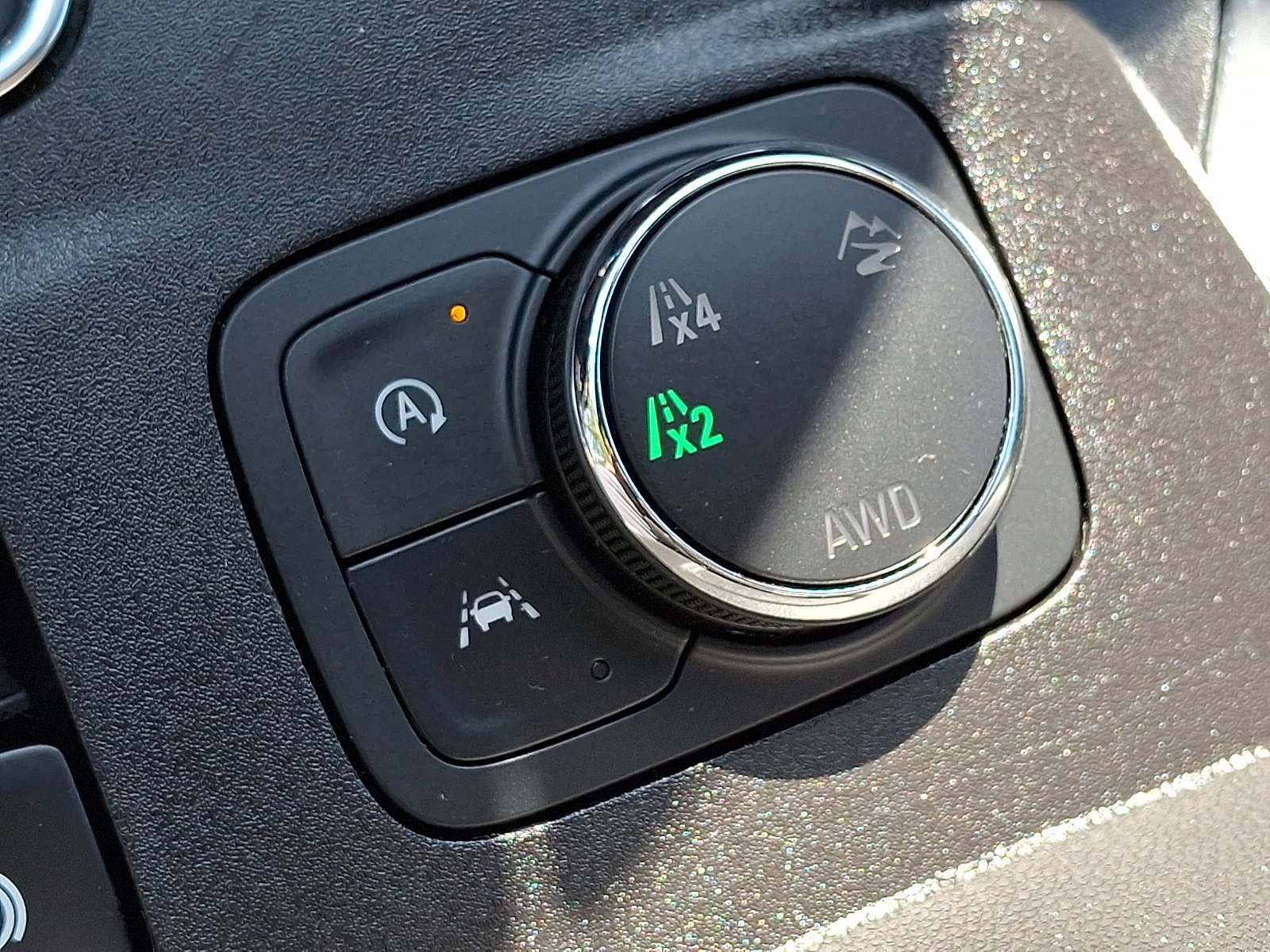 Used 2023 Chevrolet Traverse LT AWD/4WD image 26