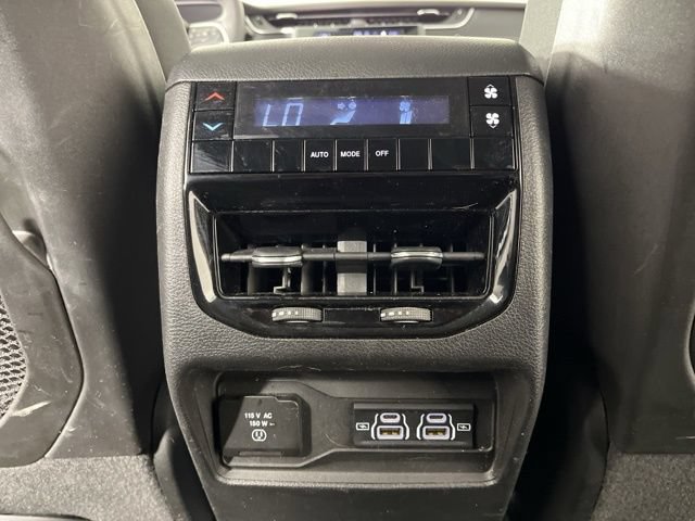 Used 2023 Jeep Grand Cherokee L Laredo w/ Luxury Tech Group I AWD/4WD image 44