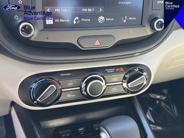 Used 2025 Kia Soul LX FWD image 23