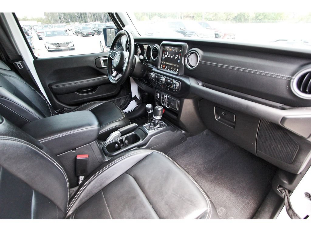 Used 2022 Jeep Gladiator Overland w/ Popular Equipment Package AWD/4WD image 27