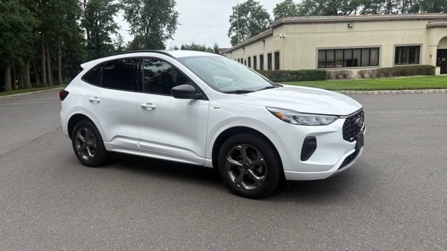 Certified 2023 Ford Escape ST-Line w/ Tech Pack #1 AWD/4WD image 12